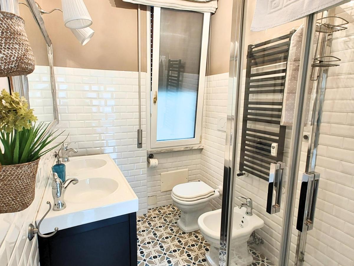 Luxury Apartment By Palazzo Senesi Rome Bagian luar foto