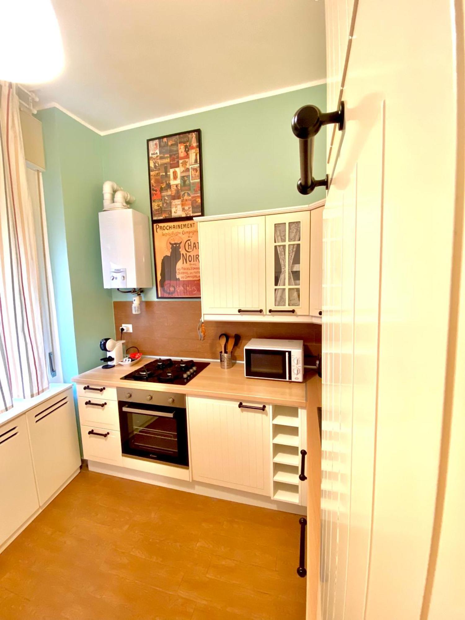 Luxury Apartment By Palazzo Senesi Rome Bagian luar foto