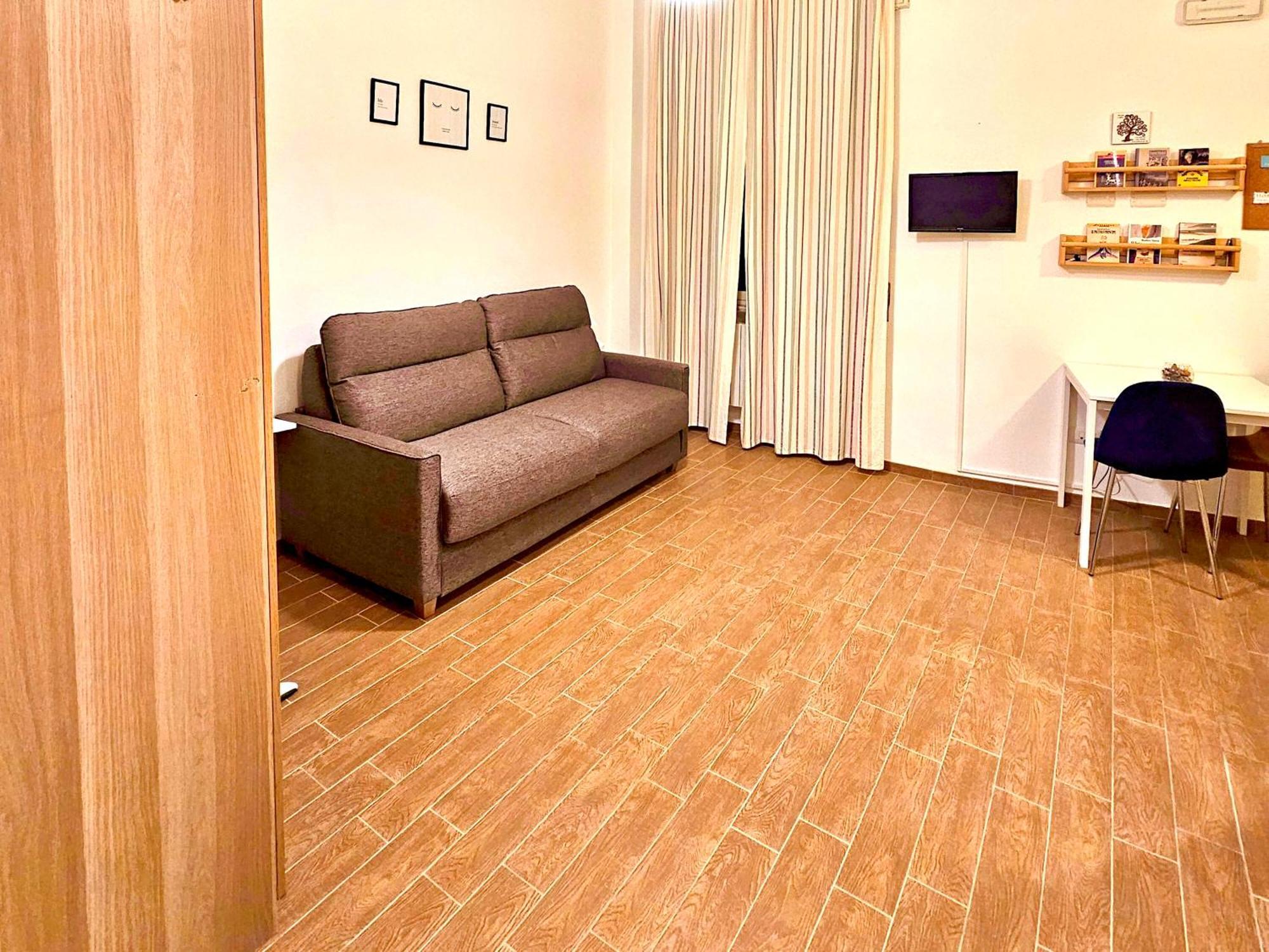 Luxury Apartment By Palazzo Senesi Rome Bagian luar foto